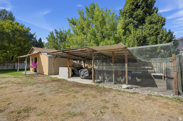 352 West 850 N Street Springville, UT 84663 - Photo 10 of 34 Chicken coop