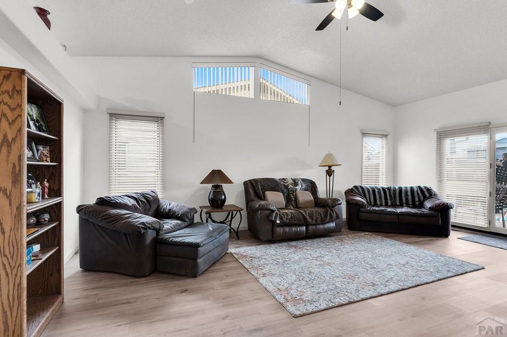 104 San Carlos Road, Unit M Pueblo, CO 81005 - Photo 6 of 24