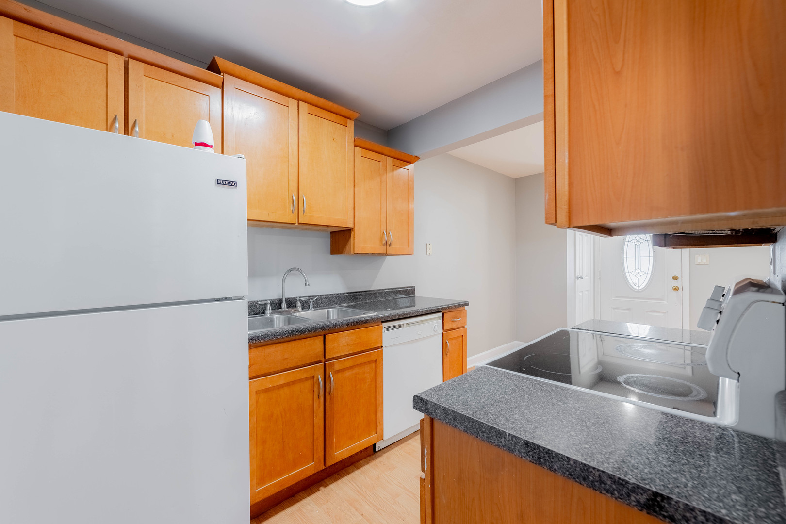 4323 South Harlem Avenue, Unit 3 Riverside, IL 60546 - Photo 10 of 24 Gallery Image 10