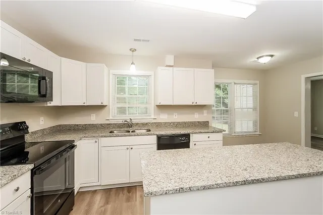 $2,275 | 6815 Renwick Court, Greensboro, NC 27410