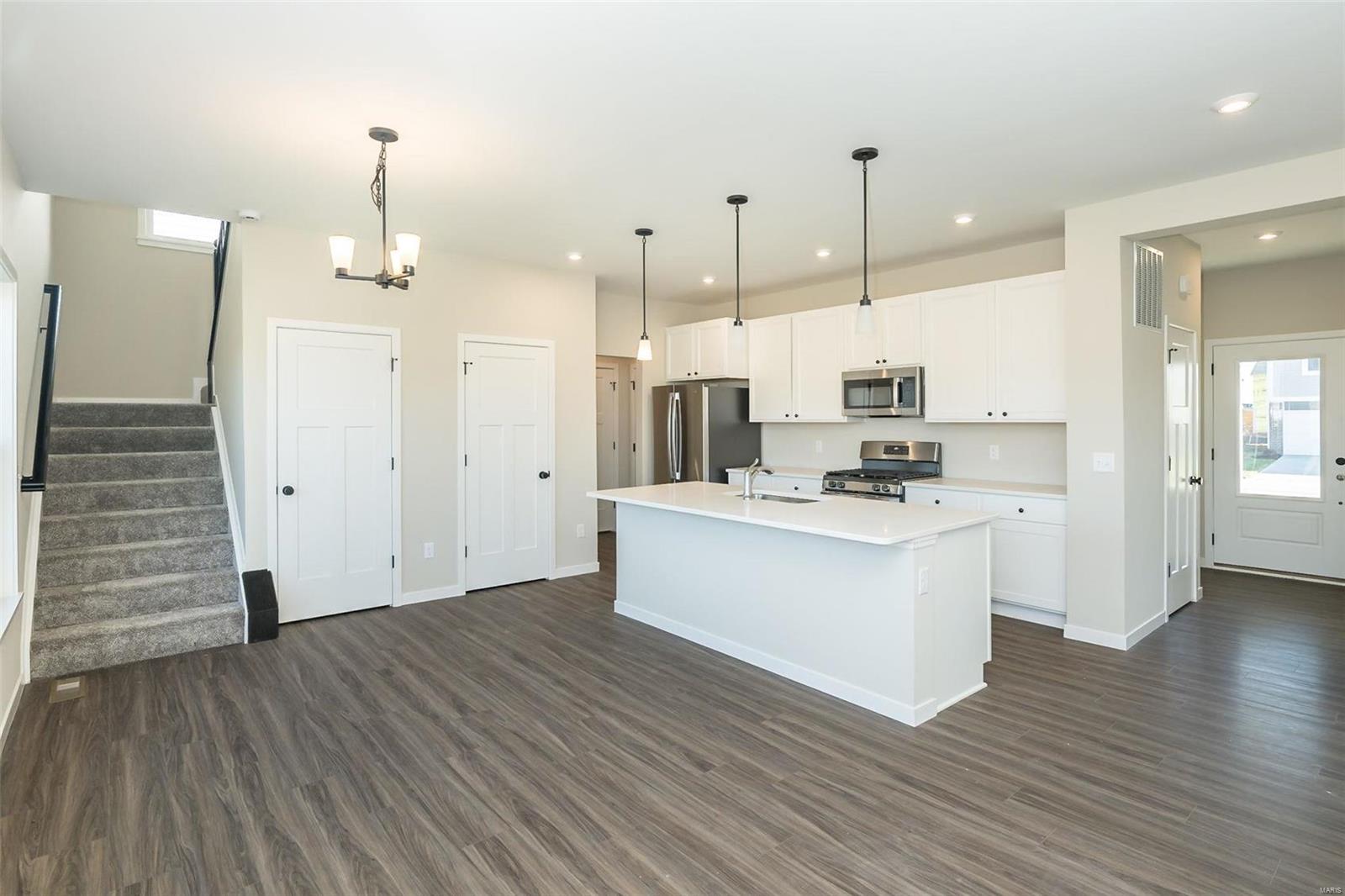 307 Dalriada Boulevard O'Fallon, MO 63368 - Photo 12 of 49