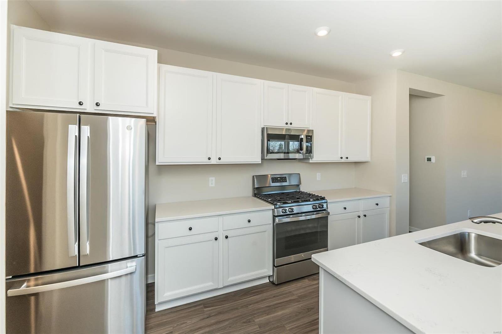 307 Dalriada Boulevard O'Fallon, MO 63368 - Photo 14 of 49