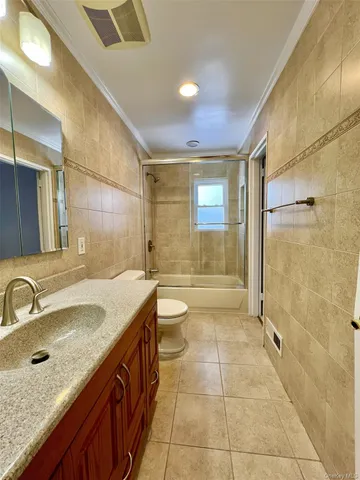 $4,800 | 34 Julliard Drive, Plainview, NY 11803