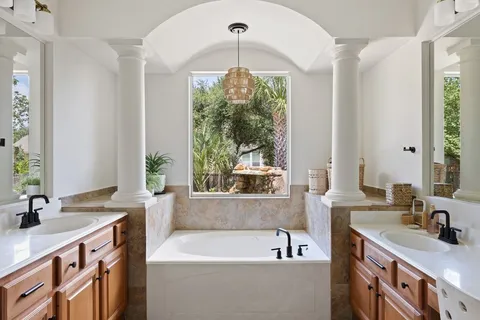 $1,200,000 | 6704 Kiev Cove, Austin, TX 78739