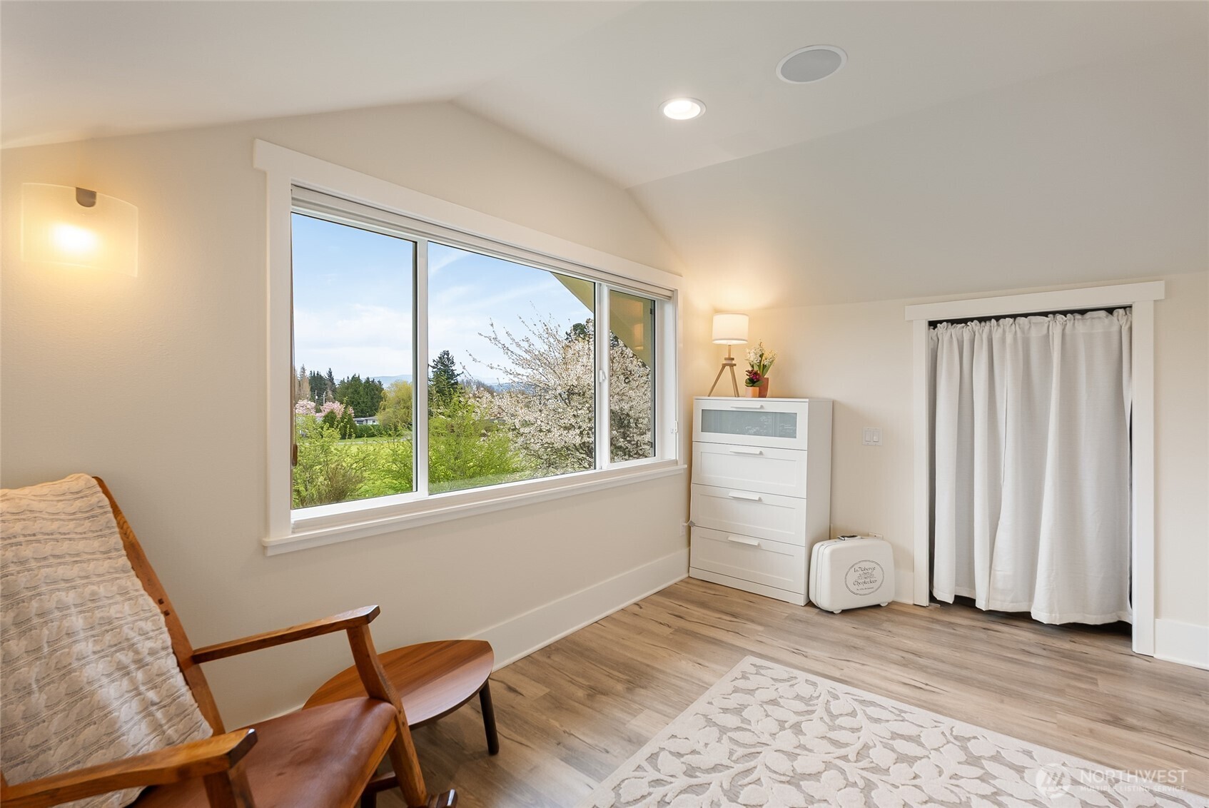 3910 Cliffside Drive Bellingham, WA 98225 - Photo 21 of 40