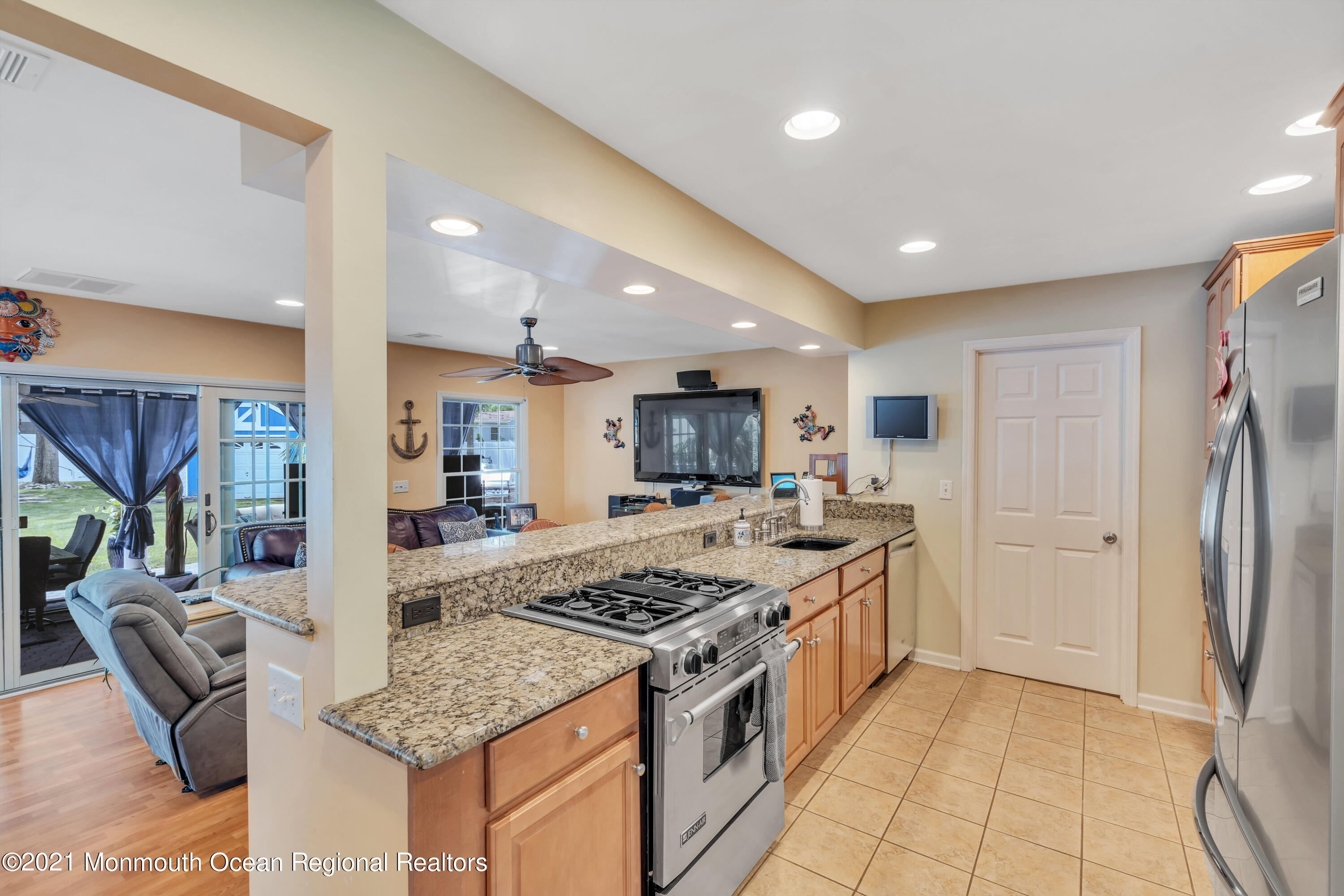 36 Clark Drive Howell, NJ 07731 - Photo 8 of 62 024_dsc06556