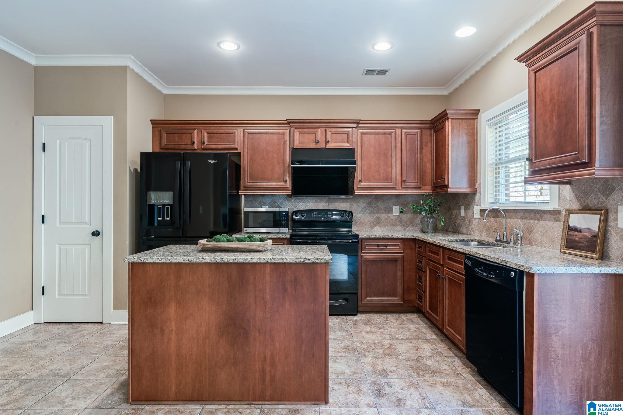 132 Kingston Ridge Birmingham, AL 35211 - Photo 9 of 34