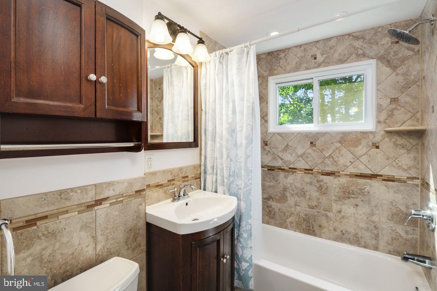 1240 Ripley Street Philadelphia, PA 19111 - Photo 18 of 30 Gallery Image 18