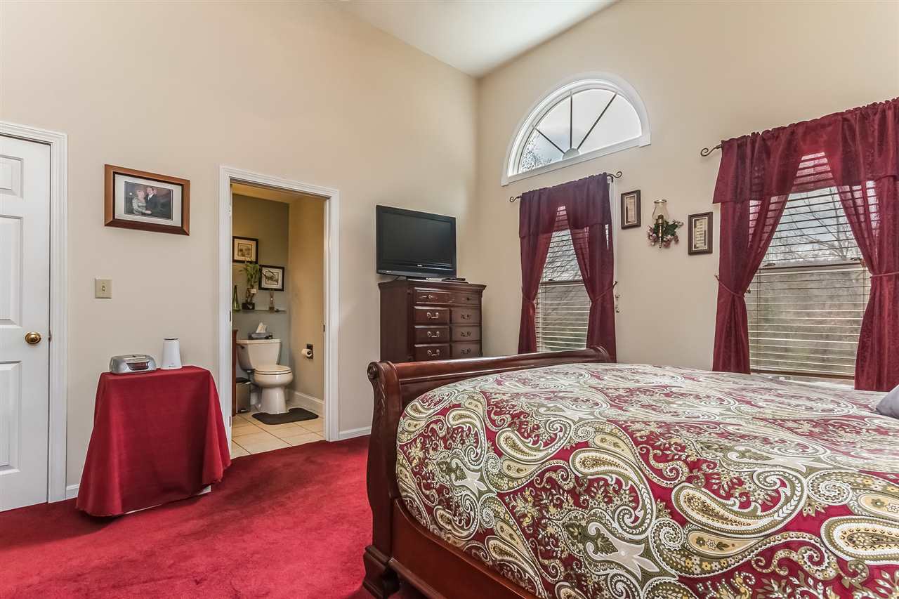34 New Orchard Road Epsom, NH 03234 - Photo 17 of 40