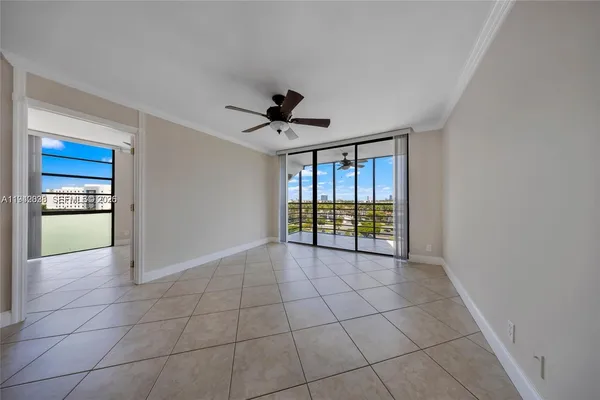 $2,000 | 20400 West Country Club Drive, Unit 812, Aventura, FL 33180