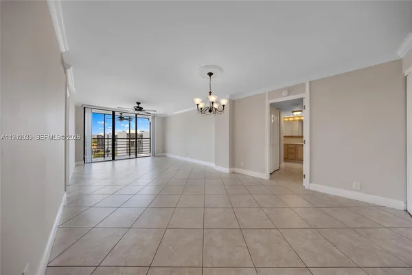 $2,000 | 20400 West Country Club Drive, Unit 812, Aventura, FL 33180