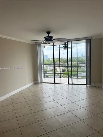 $2,000 | 20400 West Country Club Drive, Unit 812, Aventura, FL 33180