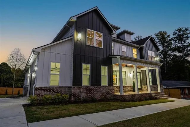 a front view of house with yard