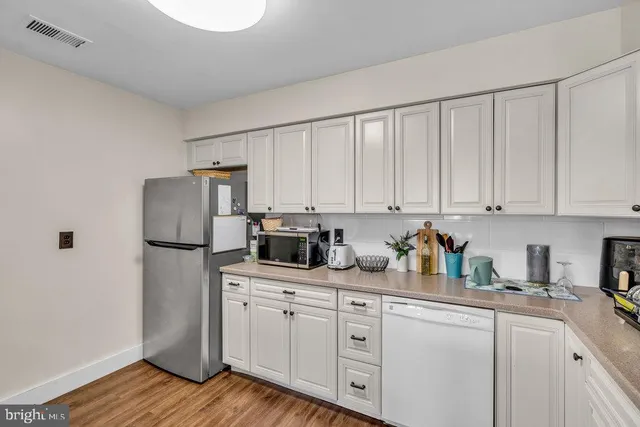 $265,000 | 4 Avon Drive, Unit F, East Windsor, NJ 08520