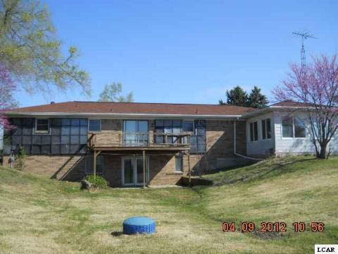 4865 Holloway Road Adrian, MI 49221 - Photo 2 of 12 20089817-1.JPG