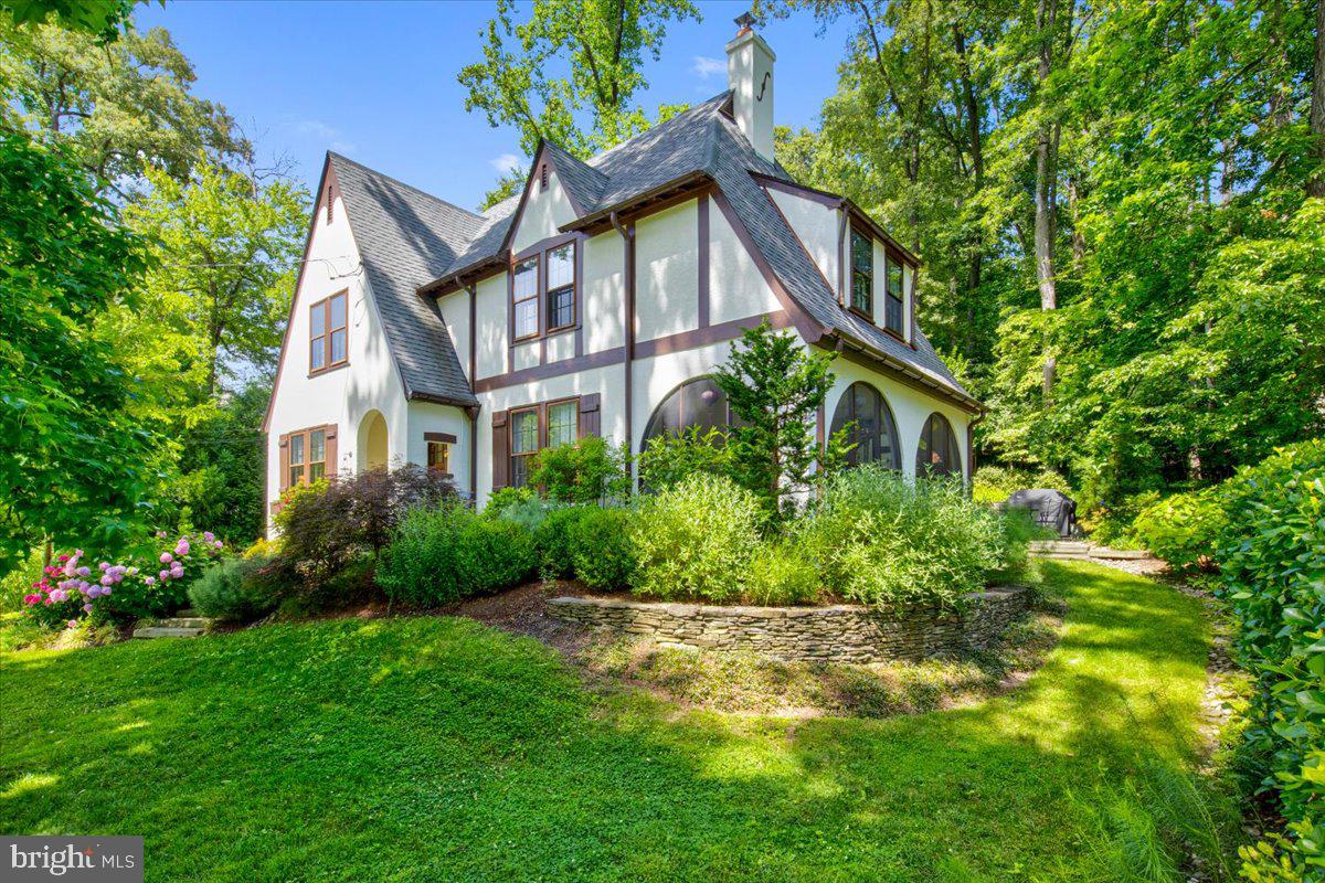 7015 Meadow Lane Chevy Chase, MD 20815 - Photo 2 of 60