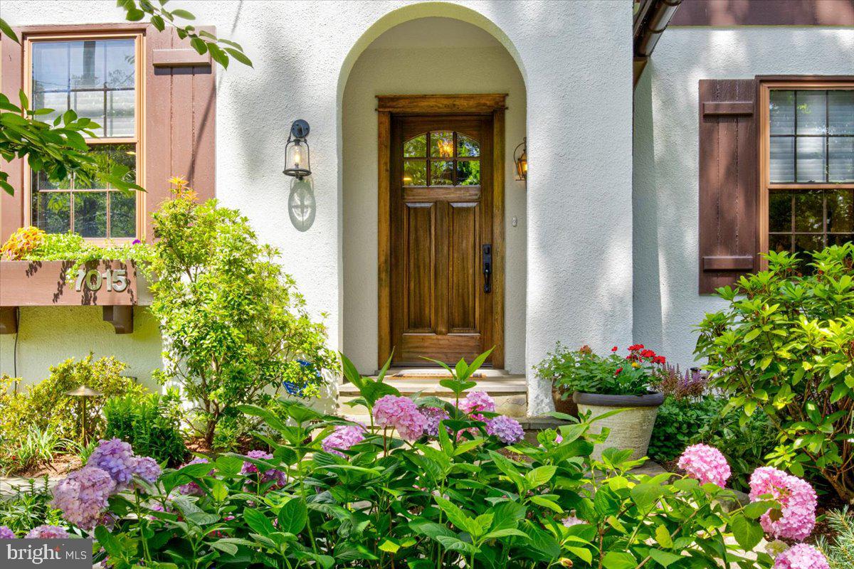 7015 Meadow Lane Chevy Chase, MD 20815 - Photo 3 of 60