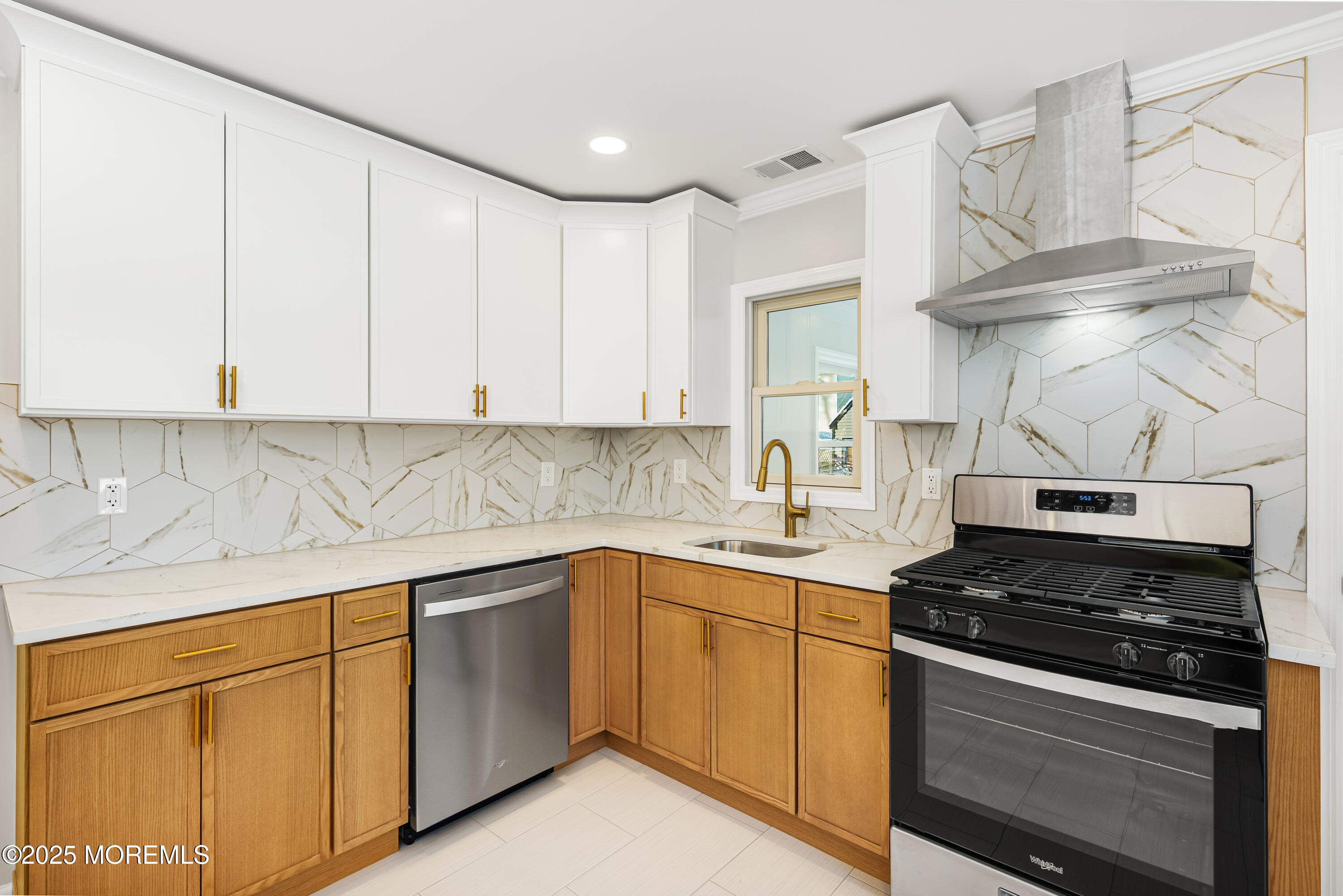 24 Unity Drive Brick, NJ 08723 - Photo 2 of 38 24 Unity Dr Brick - Interiors-15