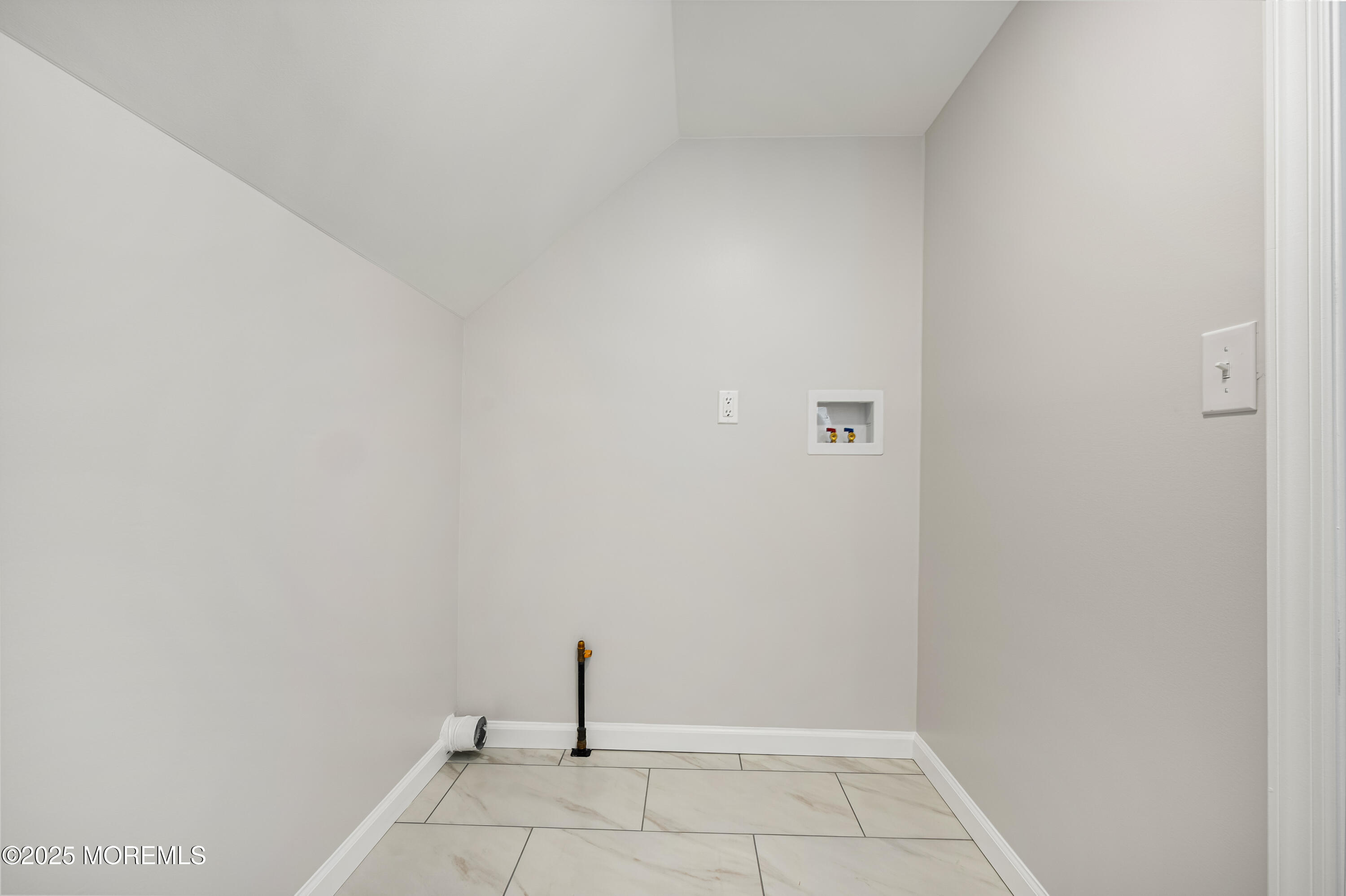 24 Unity Drive Brick, NJ 08723 - Photo 33 of 38 24 Unity Dr Brick - Interiors-24