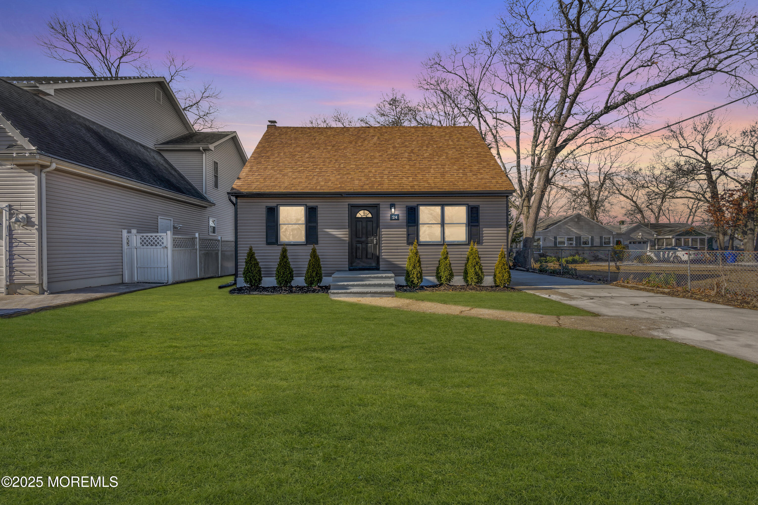 24 Unity Drive Brick, NJ 08723 - Photo 4 of 38 002_dsc01377-1bb_384