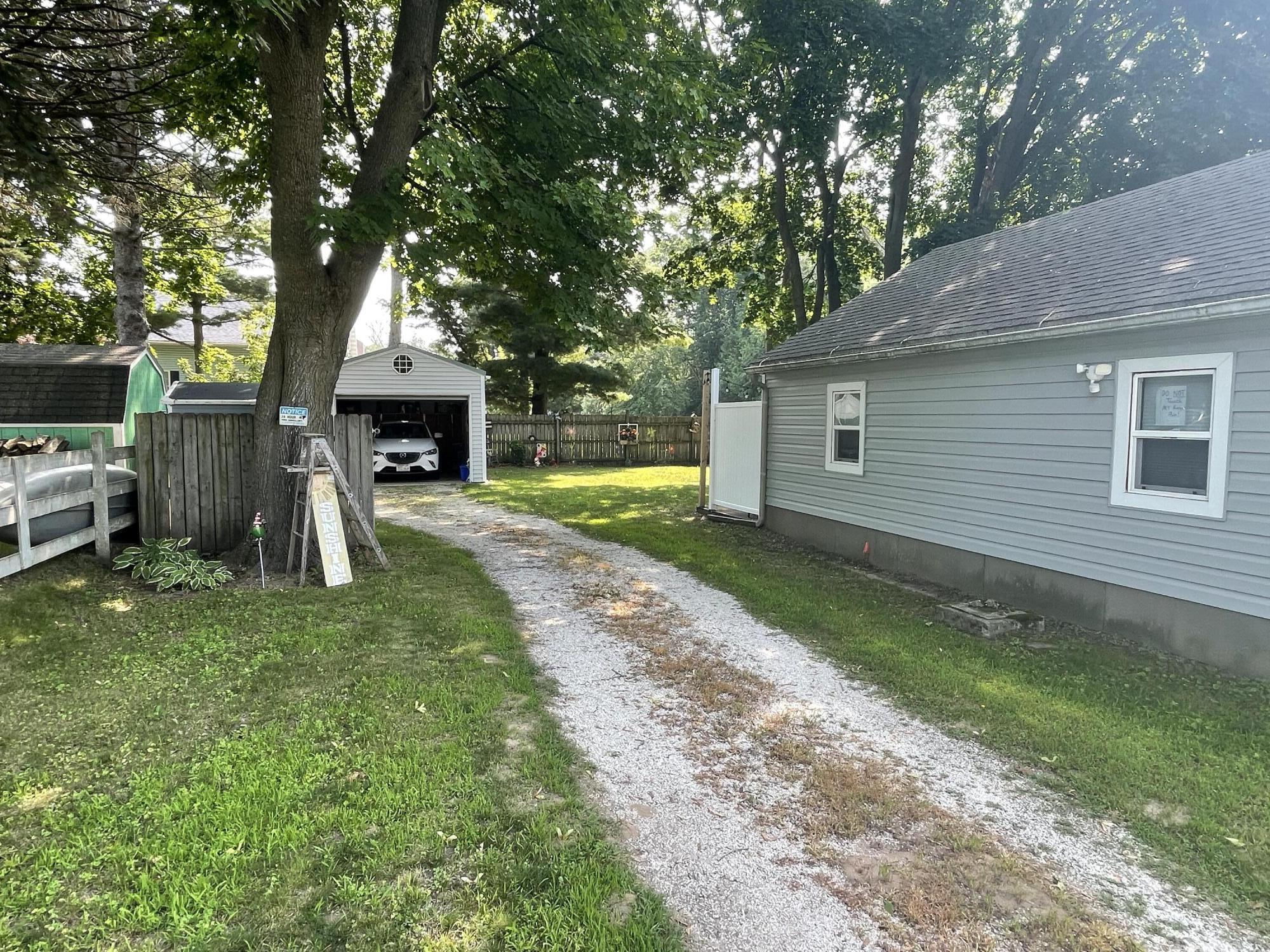 3217 Prairie Street Two Rivers, WI 54241 - Photo 11 of 14 IMG_5865