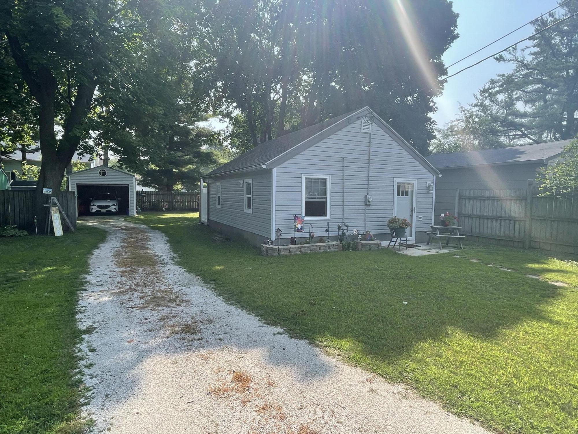 3217 Prairie Street Two Rivers, WI 54241 - Photo 12 of 14 IMG_5864