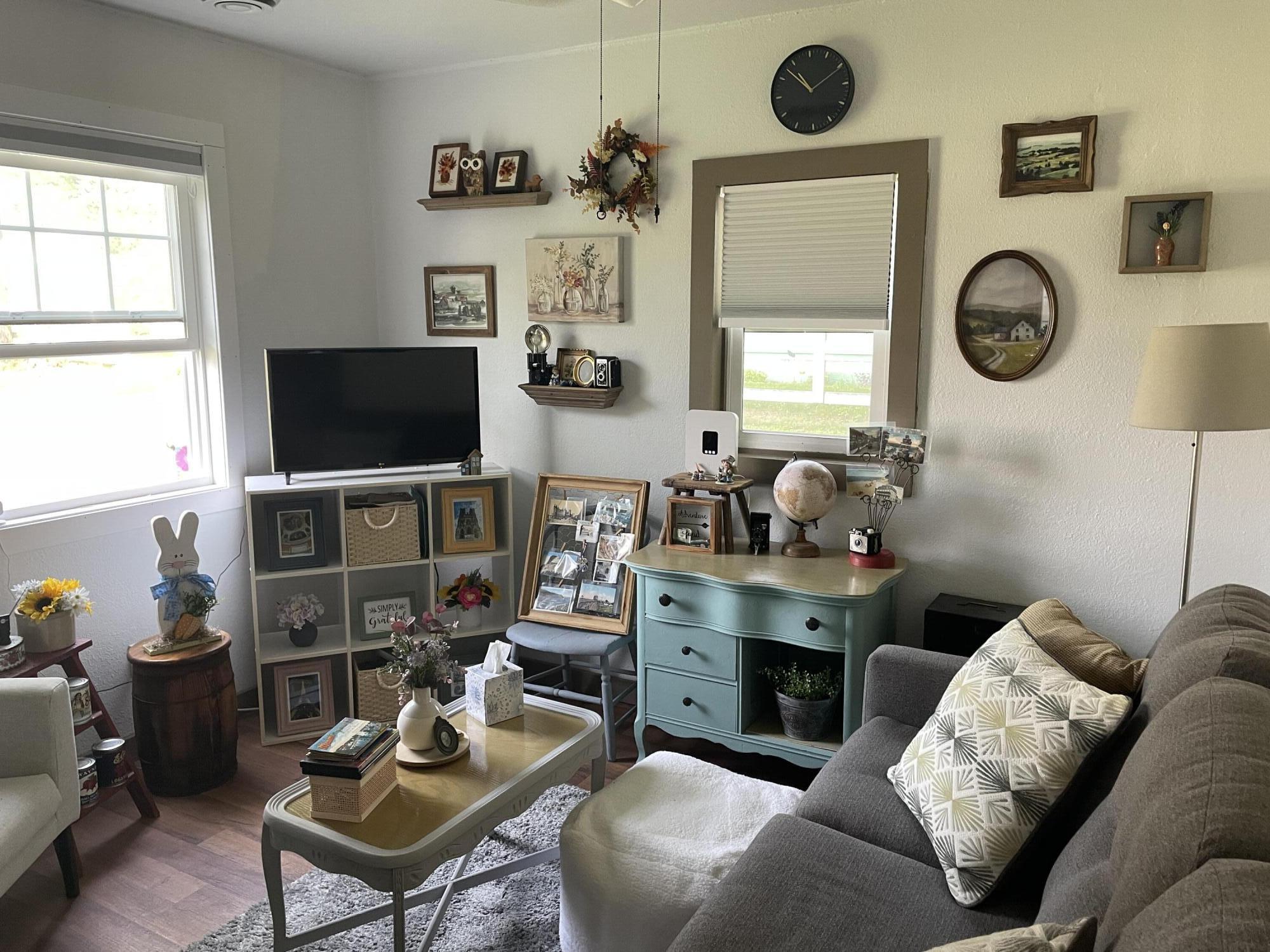 3217 Prairie Street Two Rivers, WI 54241 - Photo 7 of 14 IMG_5871