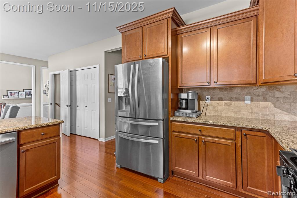 2914 Hartline Drive Rochester Hills, MI 48309 - Photo 12 of 43
