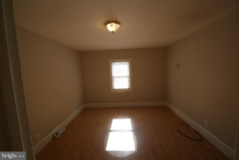 315 Arthur King Road Prince Frederick, MD 20678 - Photo 18 of 20 Living Room