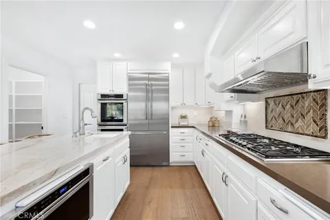 $3,999,000 | 1623 Eighth Street, Manhattan Beach, CA 90266