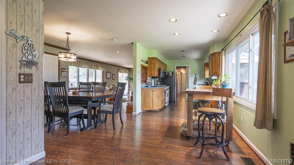4360 Squirrel Road Bloomfield Hills, MI 48304 - Photo 9 of 39 Gallery Image 9