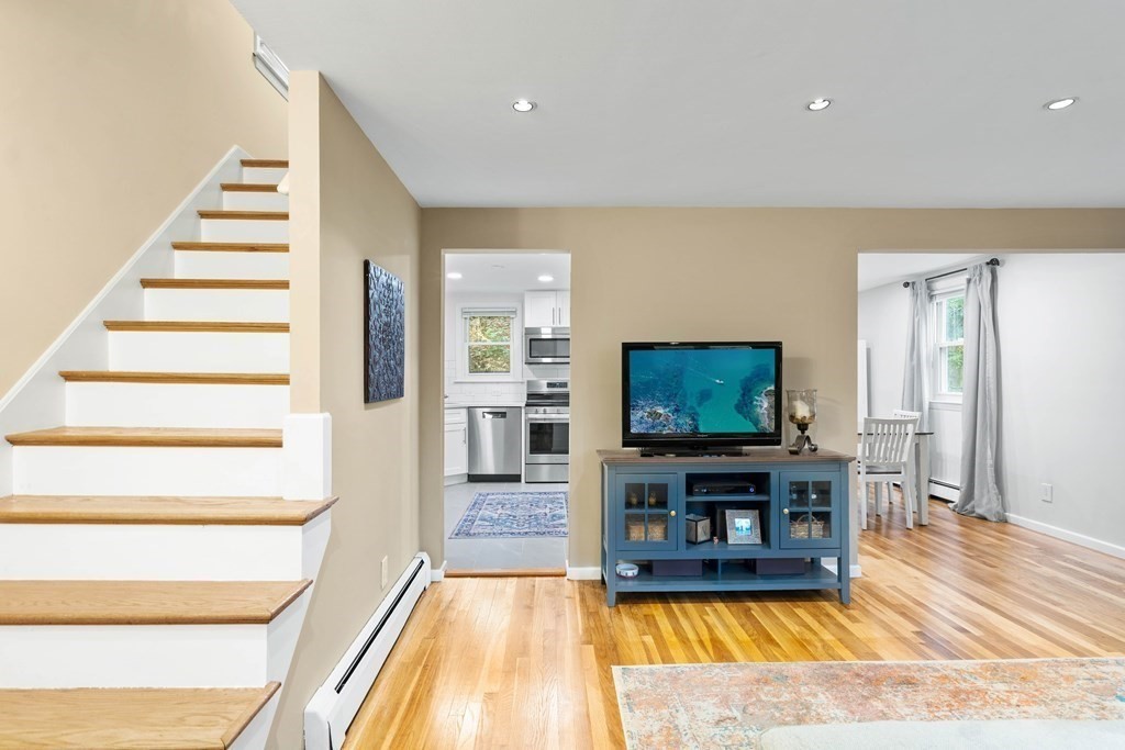 33 Gainsville Road Dedham, MA 02026 - Photo 3 of 33 Gallery Image 3