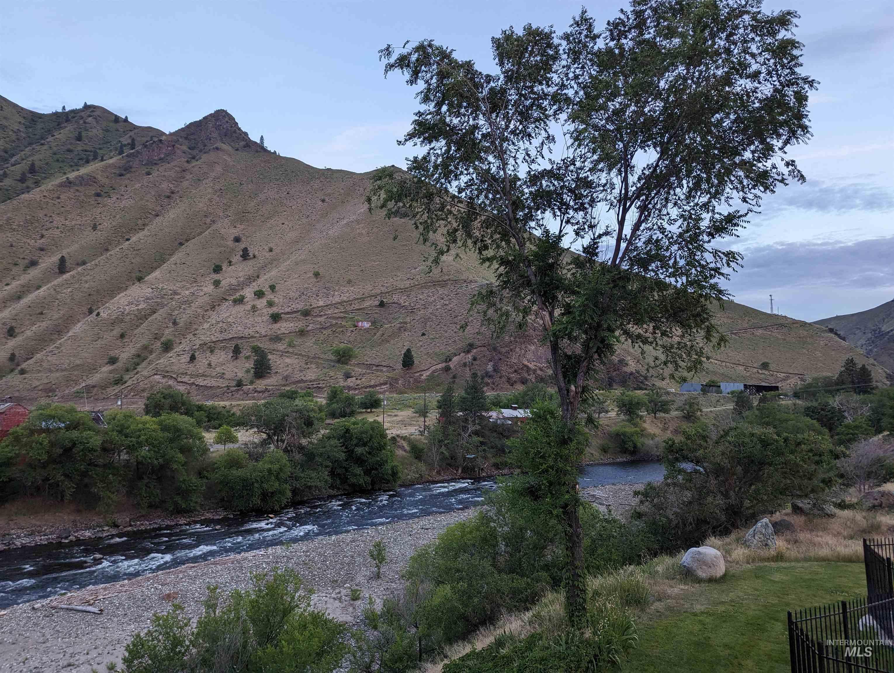 The Confluence The Confluence Salmon River Road Riggins, ID 83549 - Photo 2 of 16