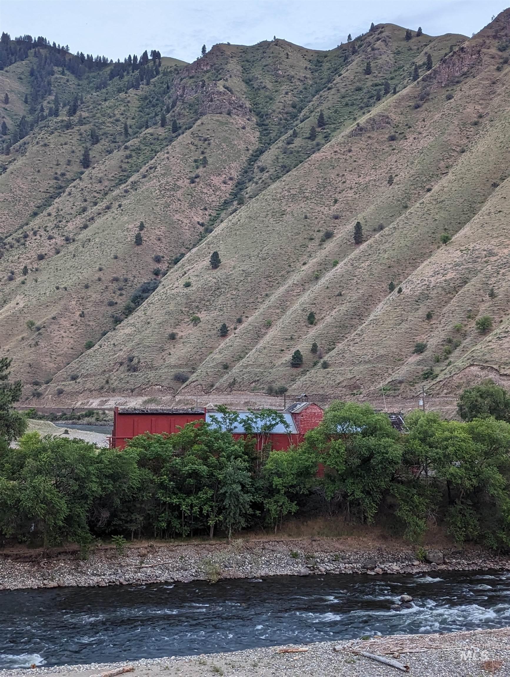 The Confluence The Confluence Salmon River Road Riggins, ID 83549 - Photo 4 of 16
