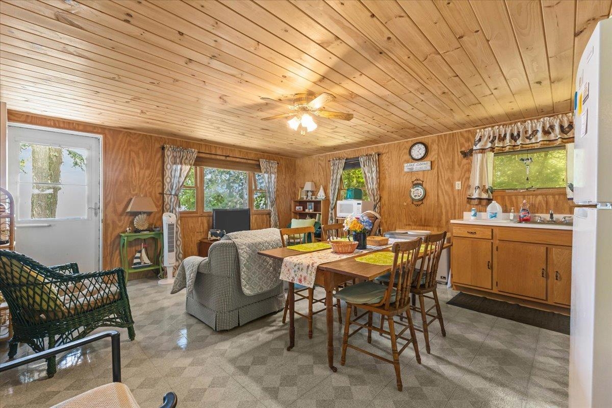 306 Hammond Shore Road Franklin, VT 05457 - Photo 17 of 57