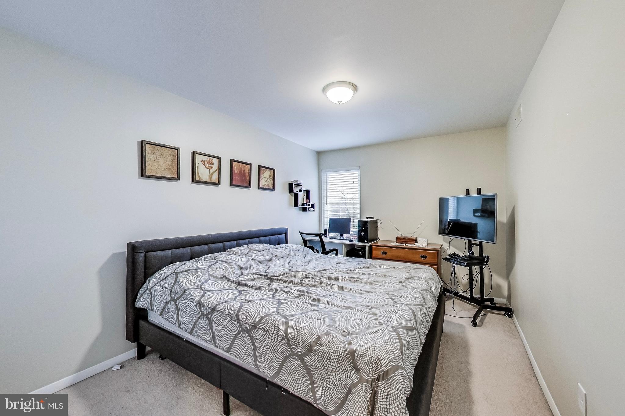 5816 Royal Ridge Drive, Unit H Springfield, VA 22152 - Photo 12 of 26