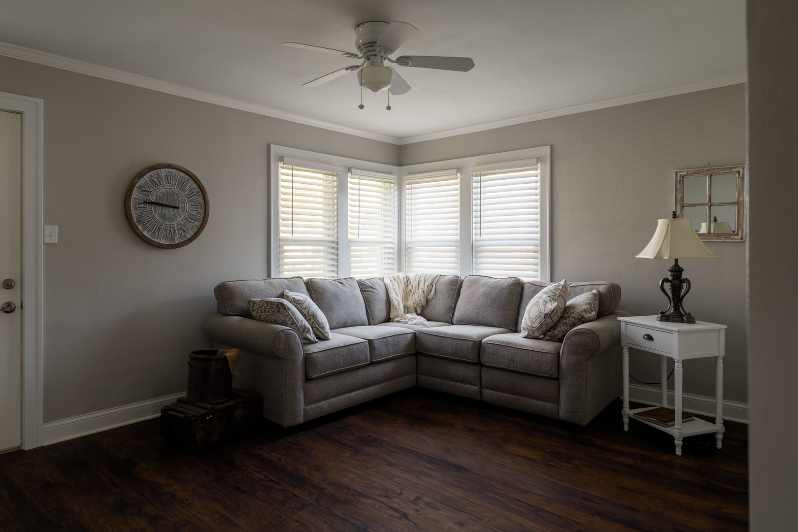 1561 Argyle Road LaSalle, IL 61301 - Photo 3 of 14 a living room with furniture a clock and a window