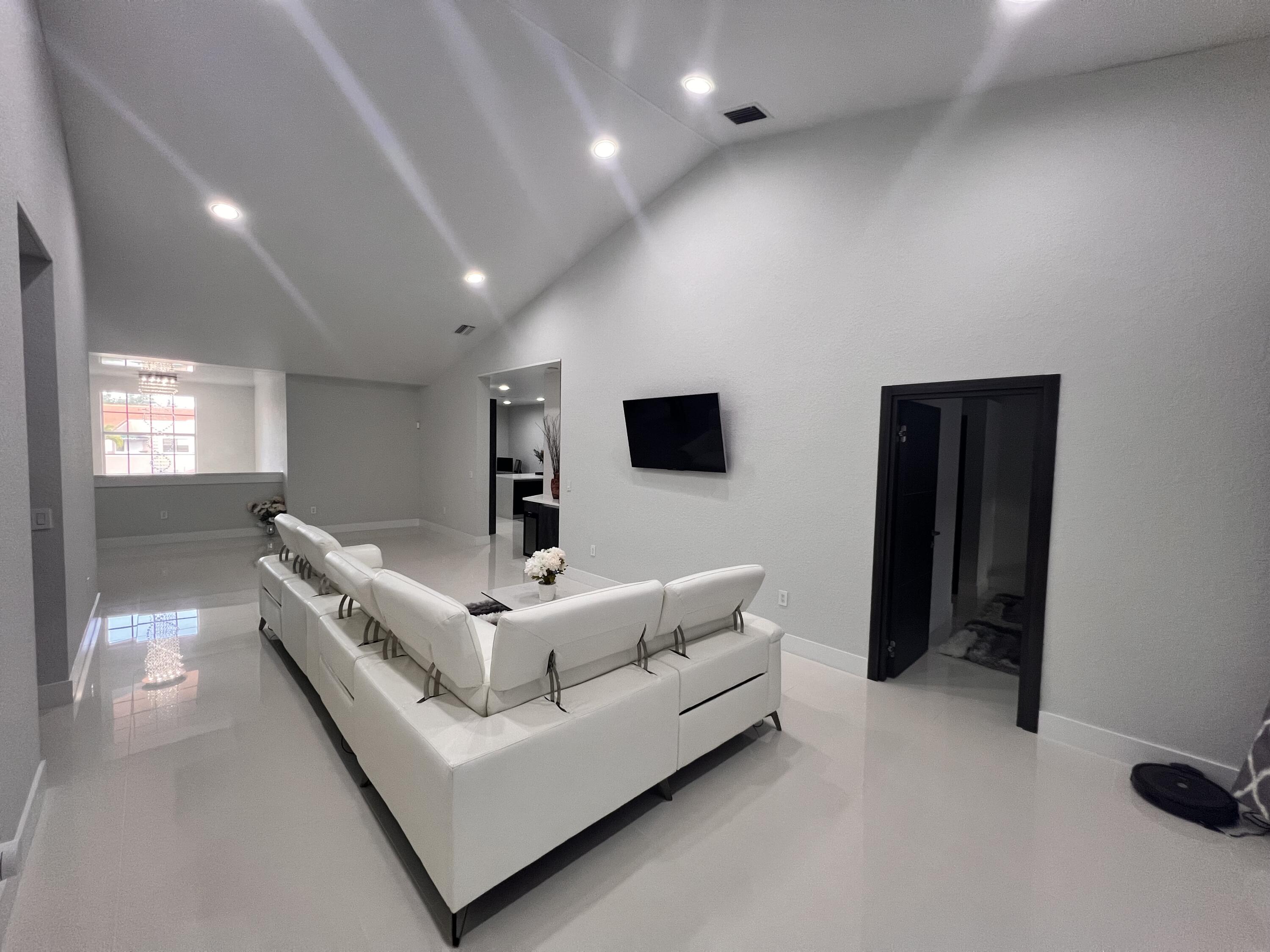 6584 Villa Sonrisa Drive, Unit 1122 Boca Raton, FL 33433 - Photo 21 of 44 IMG_3143