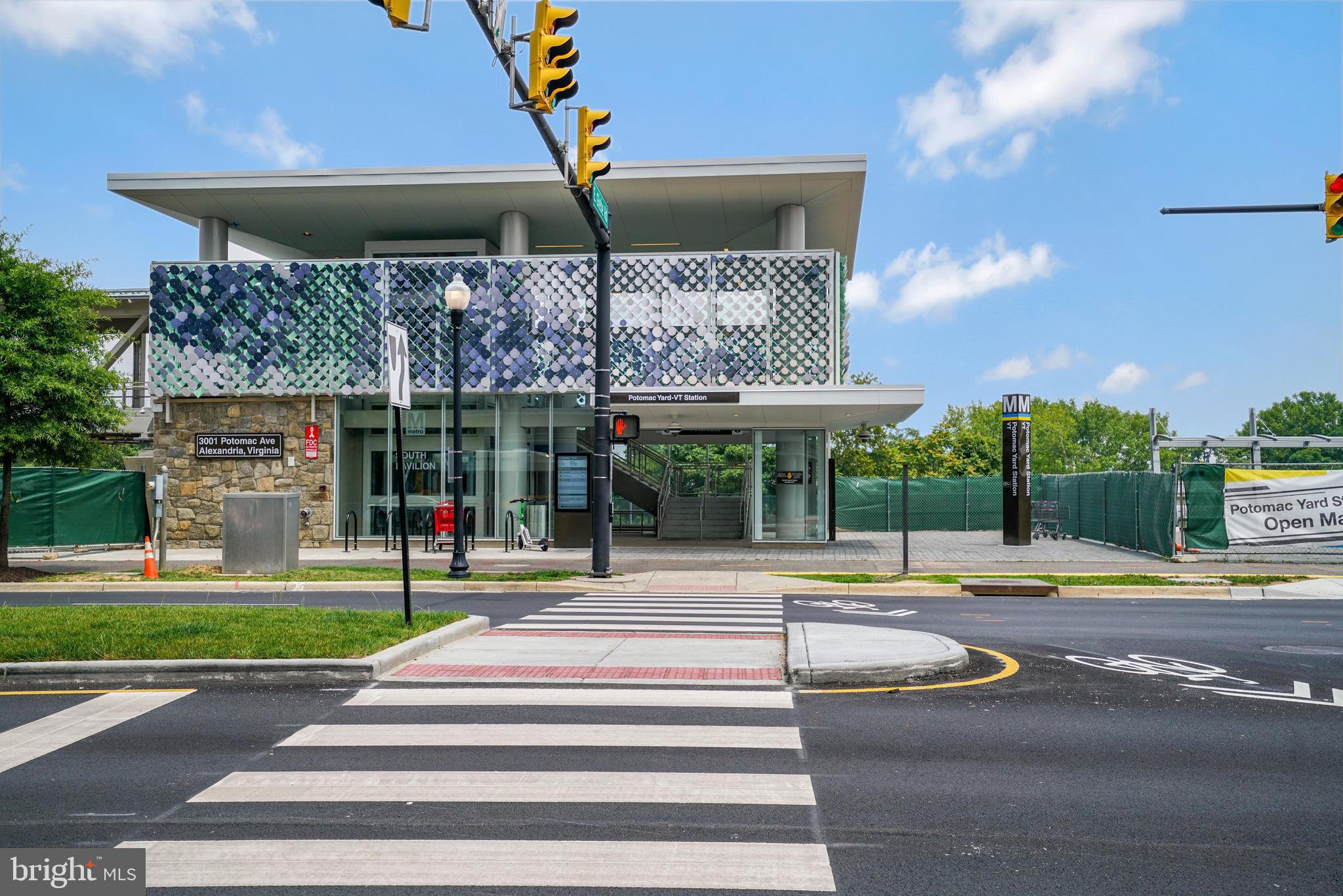 1815 Main Line Boulevard Alexandria, VA 22301 - Photo 41 of 47 Potomac Yard Metro Station is now running!