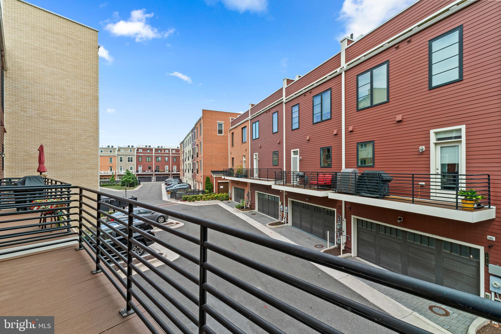 1815 Main Line Boulevard Alexandria, VA 22301 - Photo 8 of 47 Grill time!