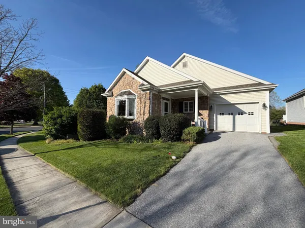 $525,000 | 428 Haymarket Lane, Lititz, PA 17543