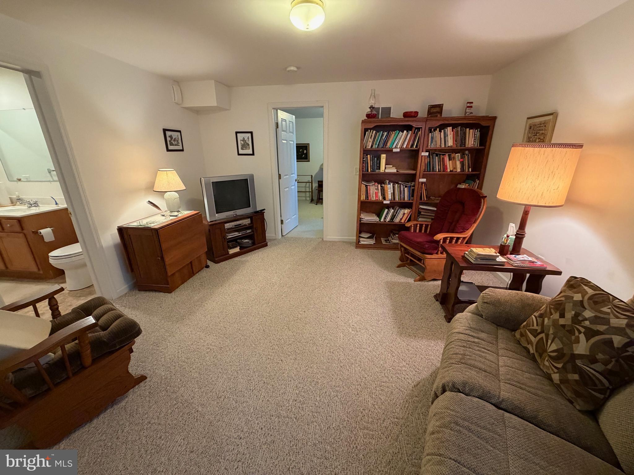 428 Haymarket Lane Lititz, PA 17543 - Photo 11 of 33