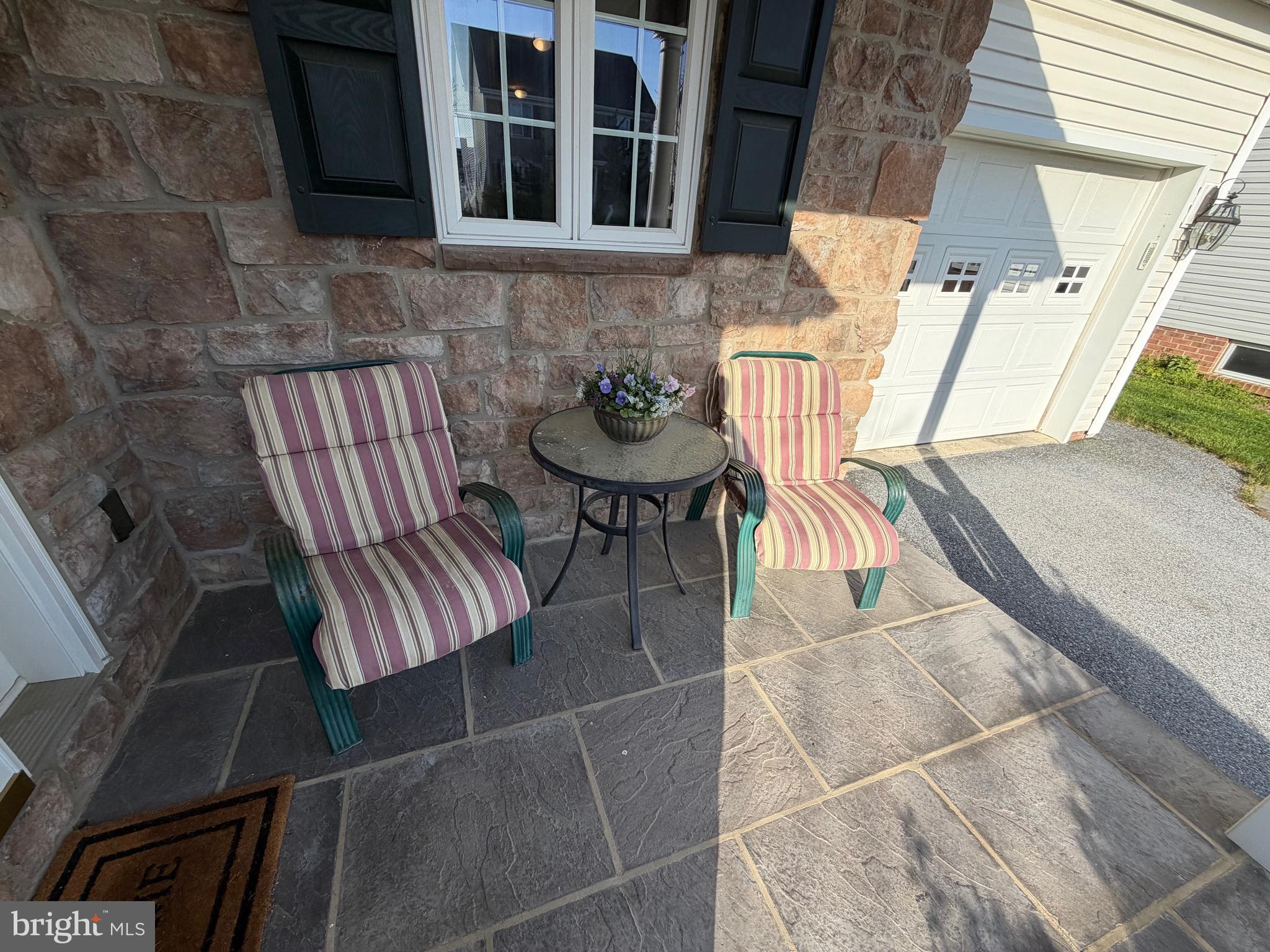 428 Haymarket Lane Lititz, PA 17543 - Photo 3 of 33