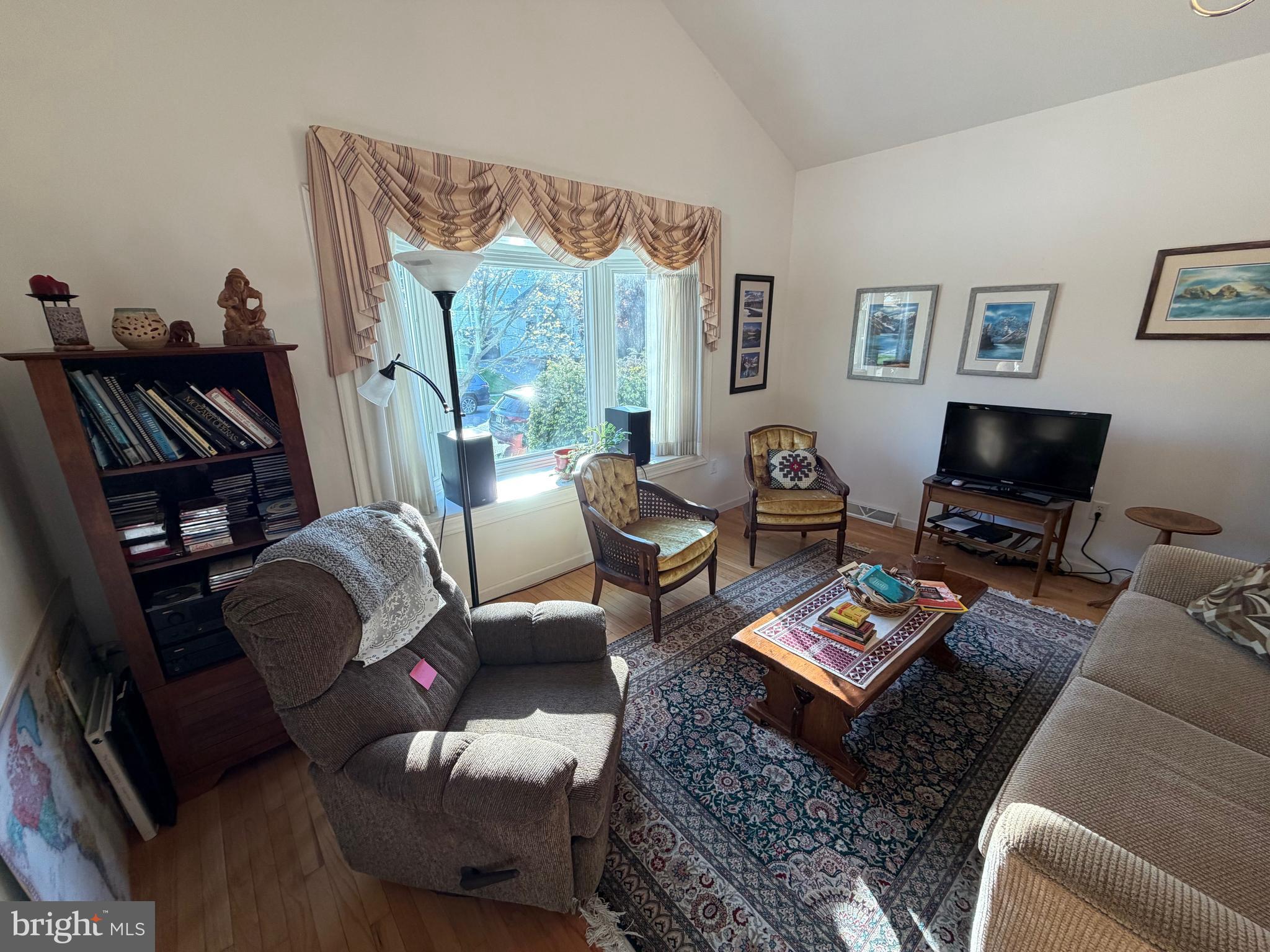 428 Haymarket Lane Lititz, PA 17543 - Photo 4 of 33