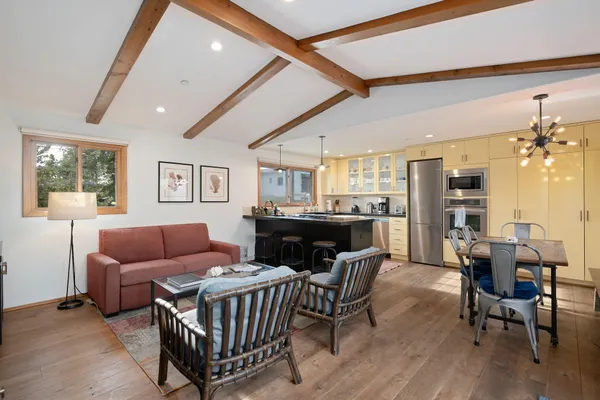 $6,800 | 409 Orilla Del Mar Drive, Santa Barbara, CA 93103