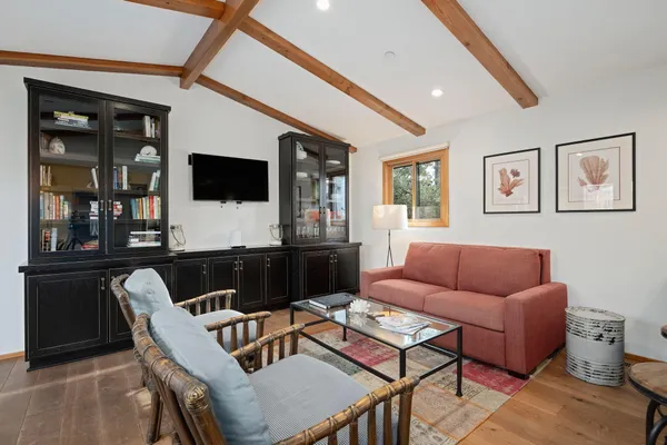 $6,800 | 409 Orilla Del Mar Drive, Santa Barbara, CA 93103