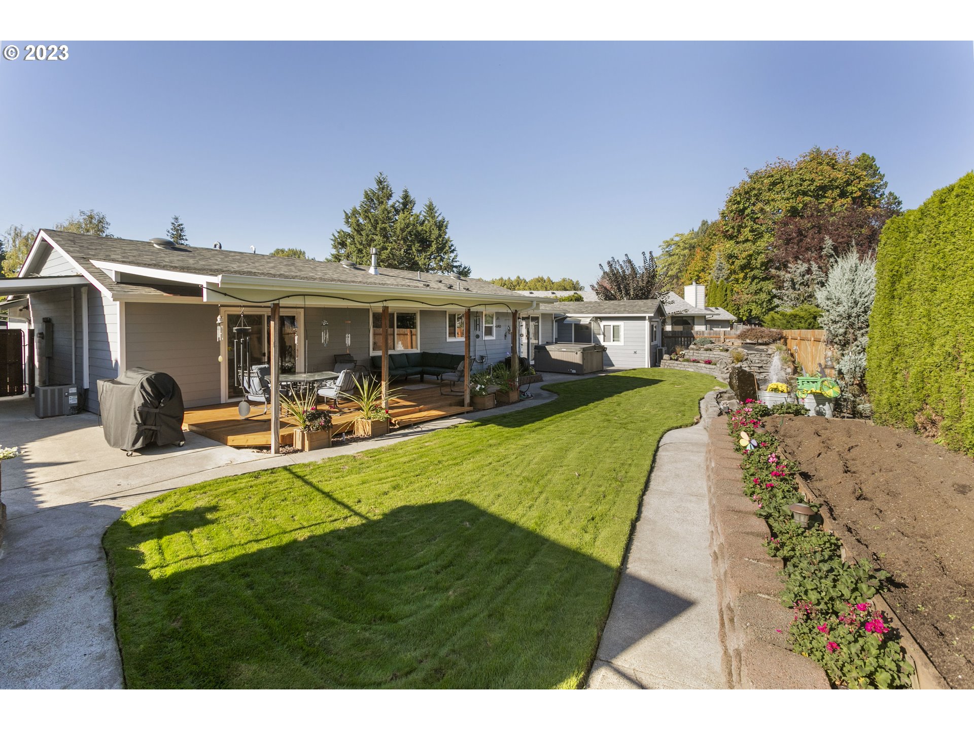 21332 Northeast San Rafael Street Fairview, OR 97024 - Photo 24 of 33 Gallery Image 24