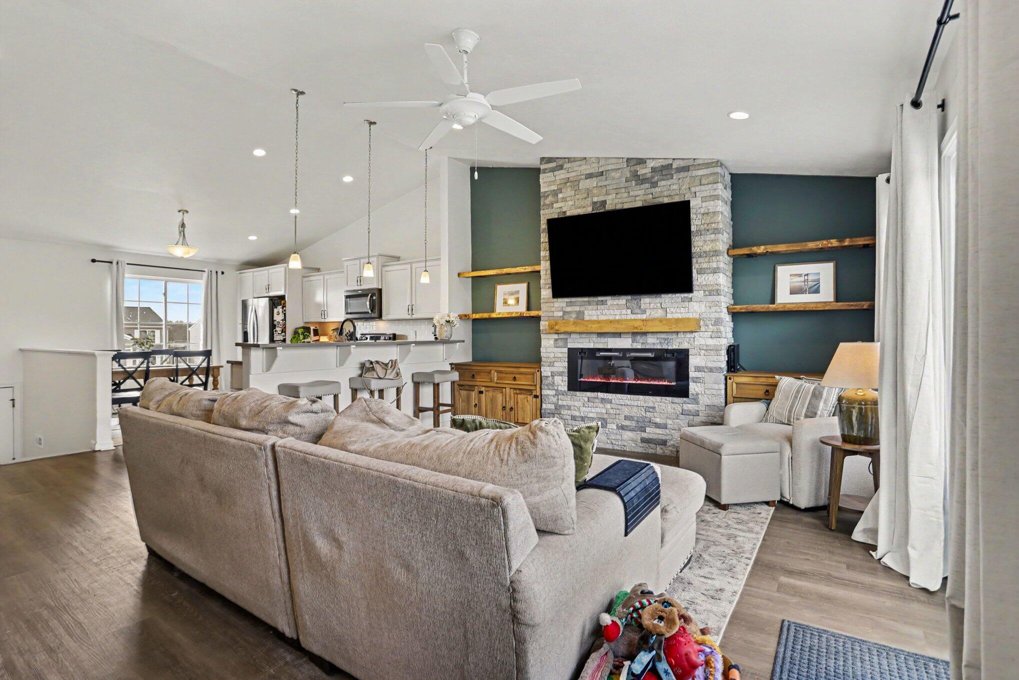 1637 Tea Pond Court Vicksburg, MI 49097 - Photo 12 of 34 file_2201