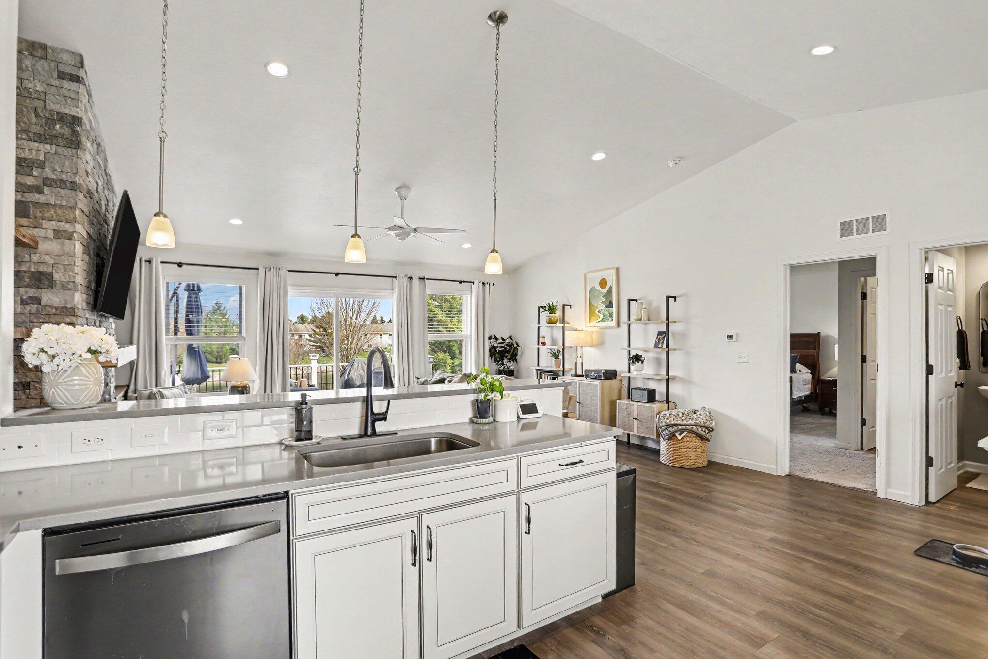 1637 Tea Pond Court Vicksburg, MI 49097 - Photo 7 of 34 file_3564