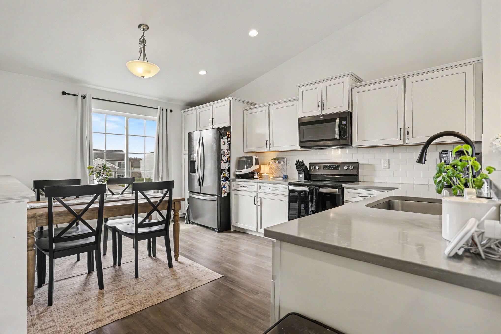 1637 Tea Pond Court Vicksburg, MI 49097 - Photo 10 of 34 file_2838